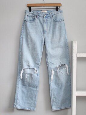 Abercrombie & Fitch Light Blue Wash The 90s Relaxed Jean High-Rise Denim Size 29
